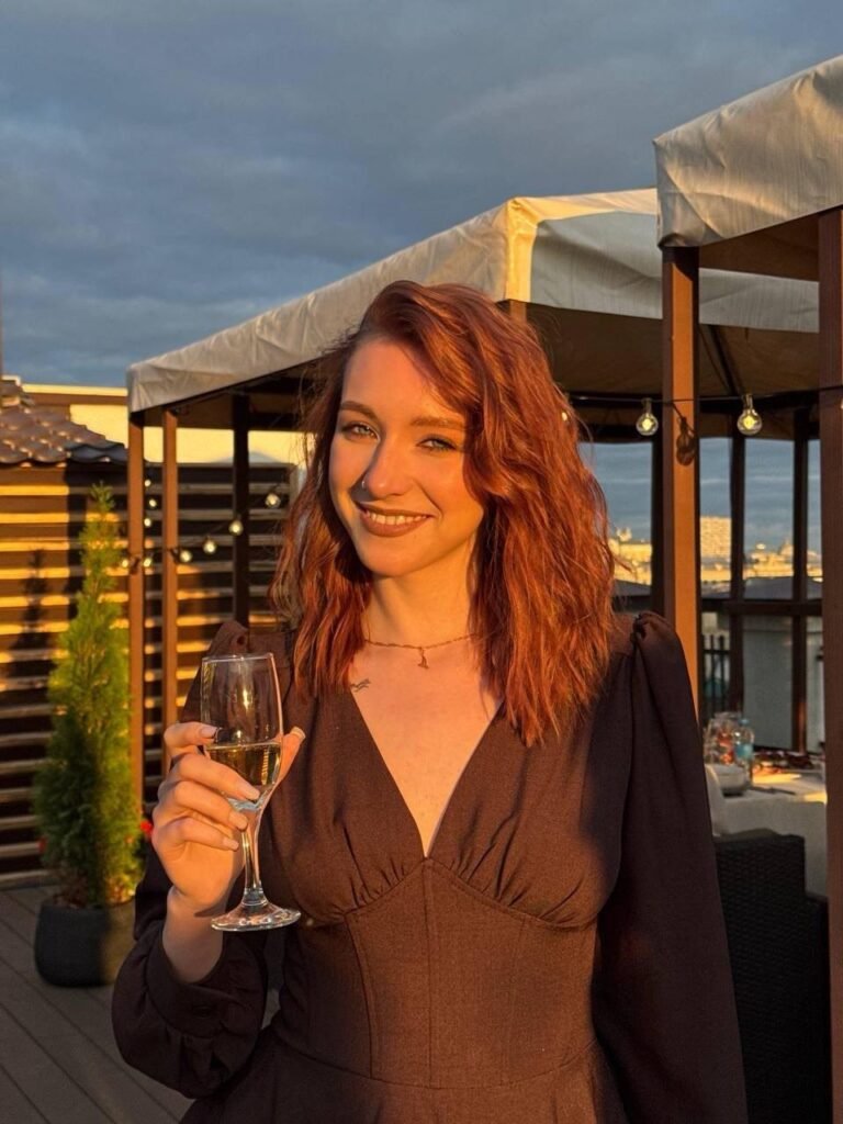 Aurora chatterbate